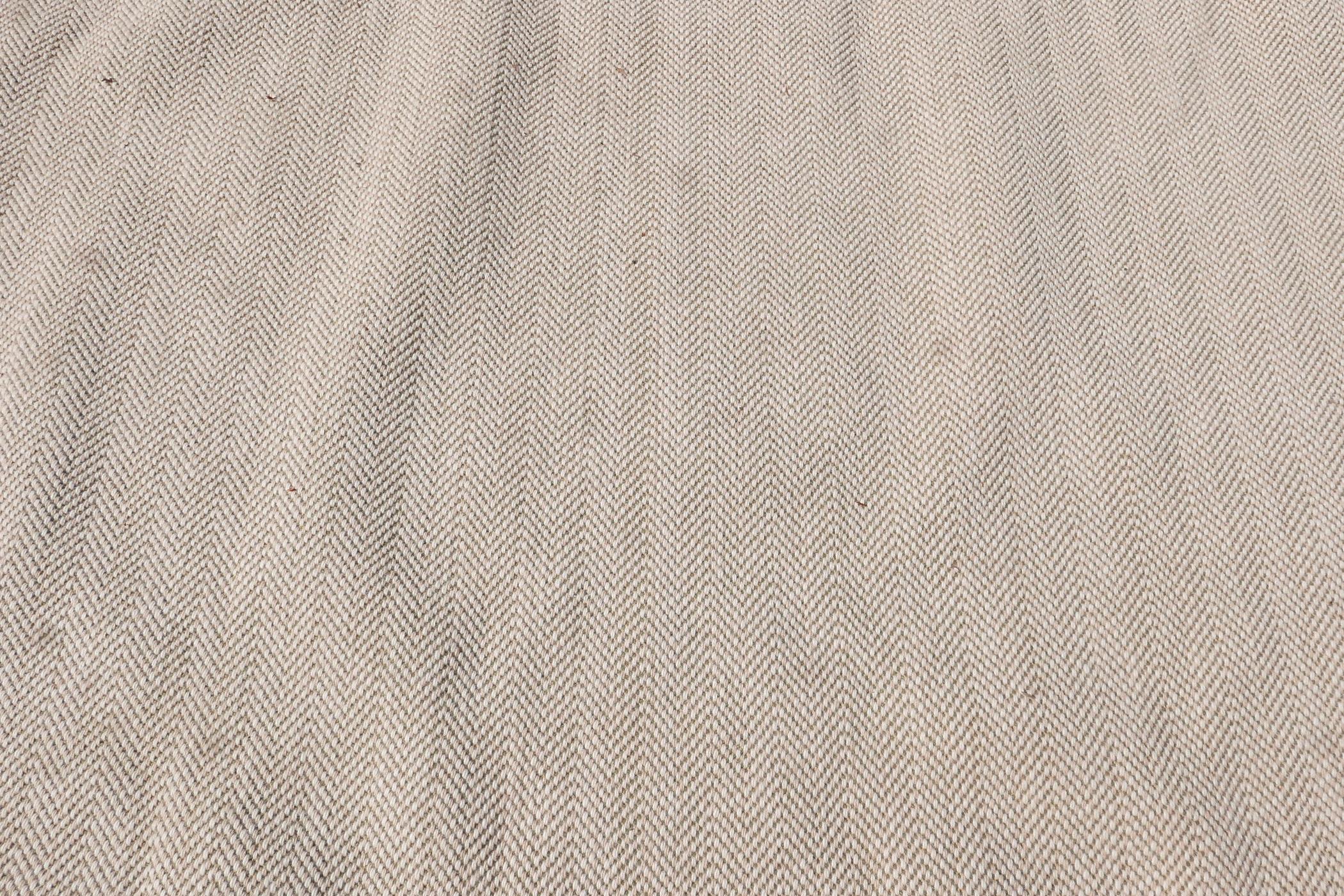 A woven wool cream and green ground runner, 152" x 58" - Image 2 of 7