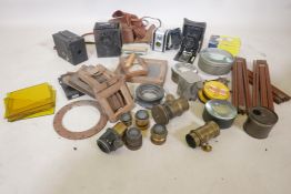 A quantity of antique photography equipment, Engsign Klito, Kodak Duaflex, No2 Hawkeye Model B,