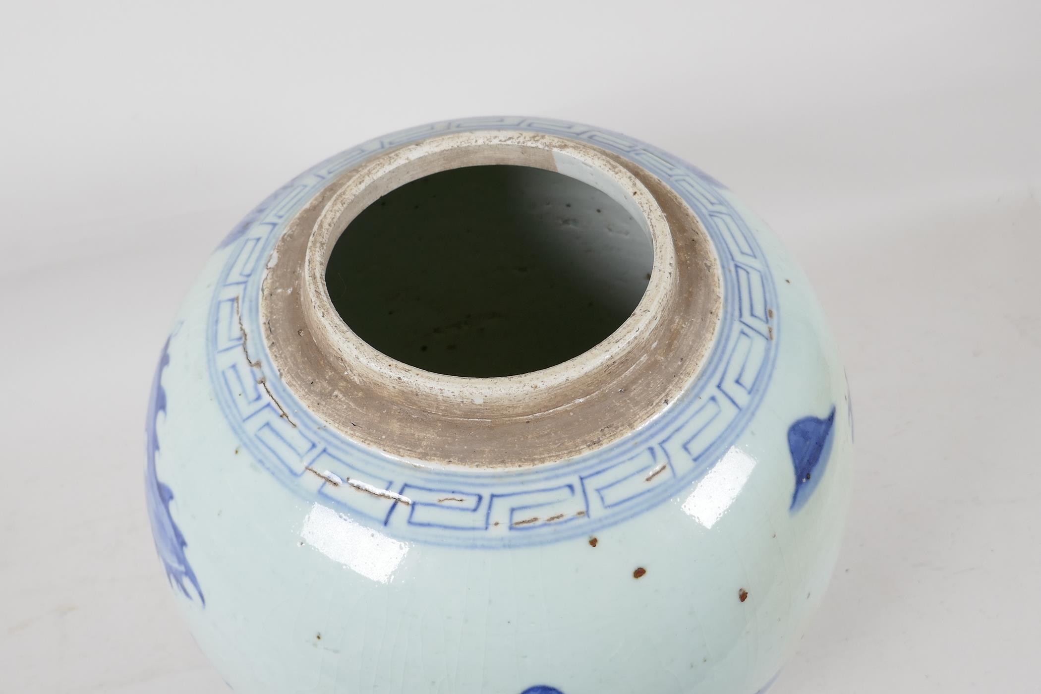 A Chinese blue and white porcelain ginger jar decorated with warriors in a landscape, 10½" high - Image 5 of 8