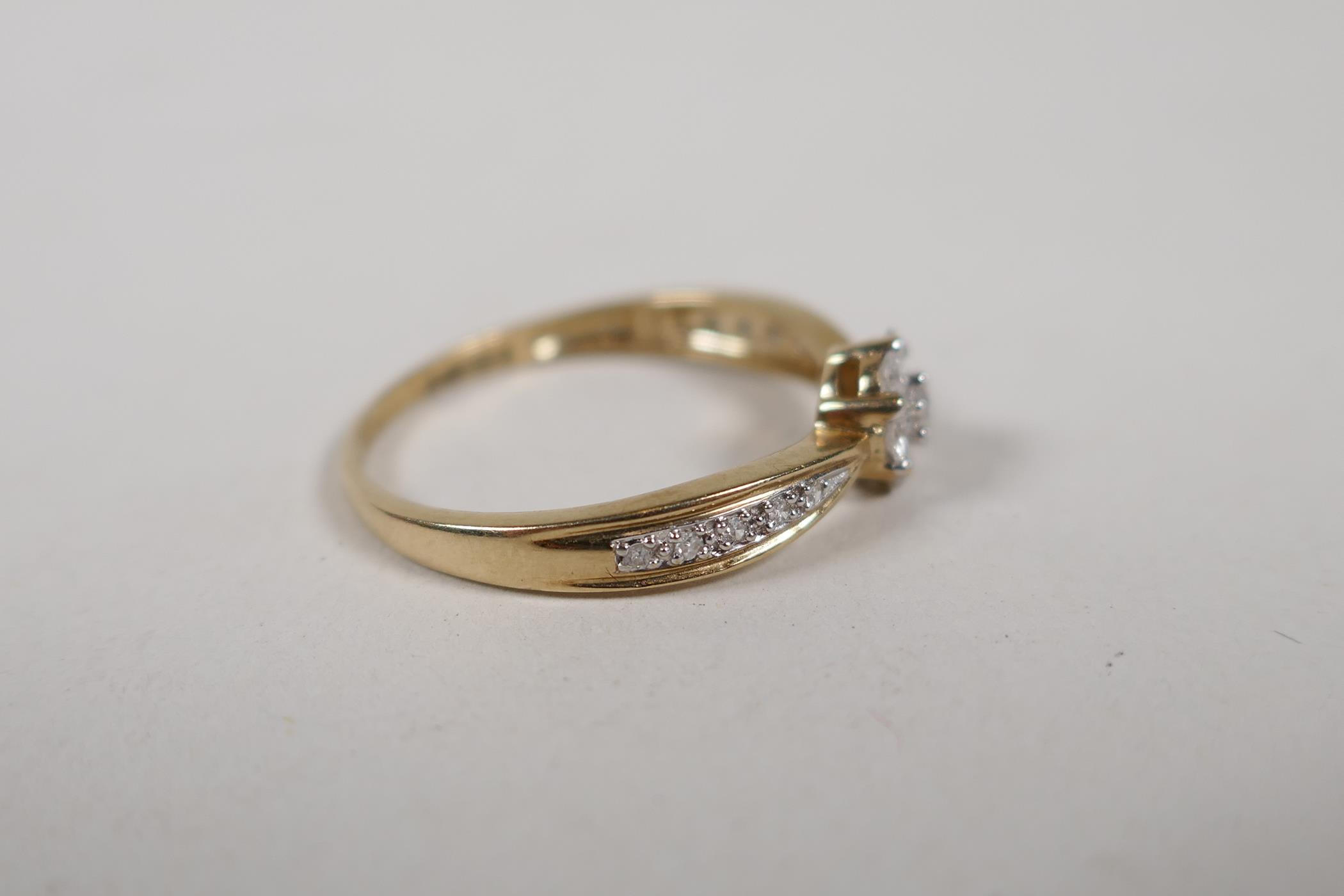 A 9ct yellow gold and diamond set cluster ring, approx 25 points, size R - Image 2 of 3