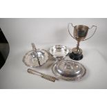 A silver plated cake basket with swing handle, 10" diameter, together with an entree dish and cover,