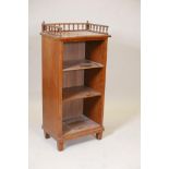 An Edwardian mahogany open bookcase with a three quarter gallery top, 19" x 13", 40½" high