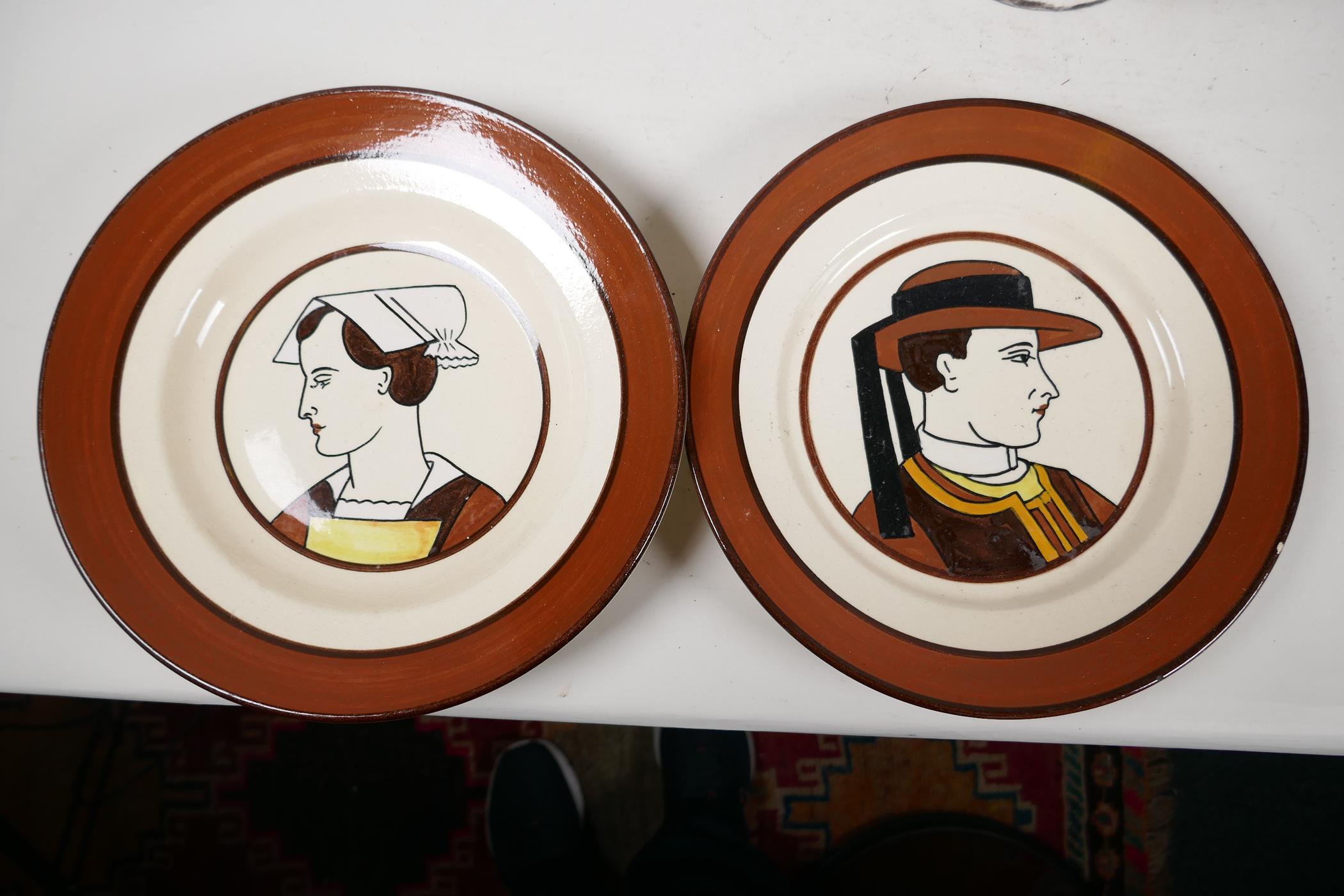 A pair of decorative Quimper wall plates, traditionally painted with a Breton couple, 9" diameter, - Image 3 of 4