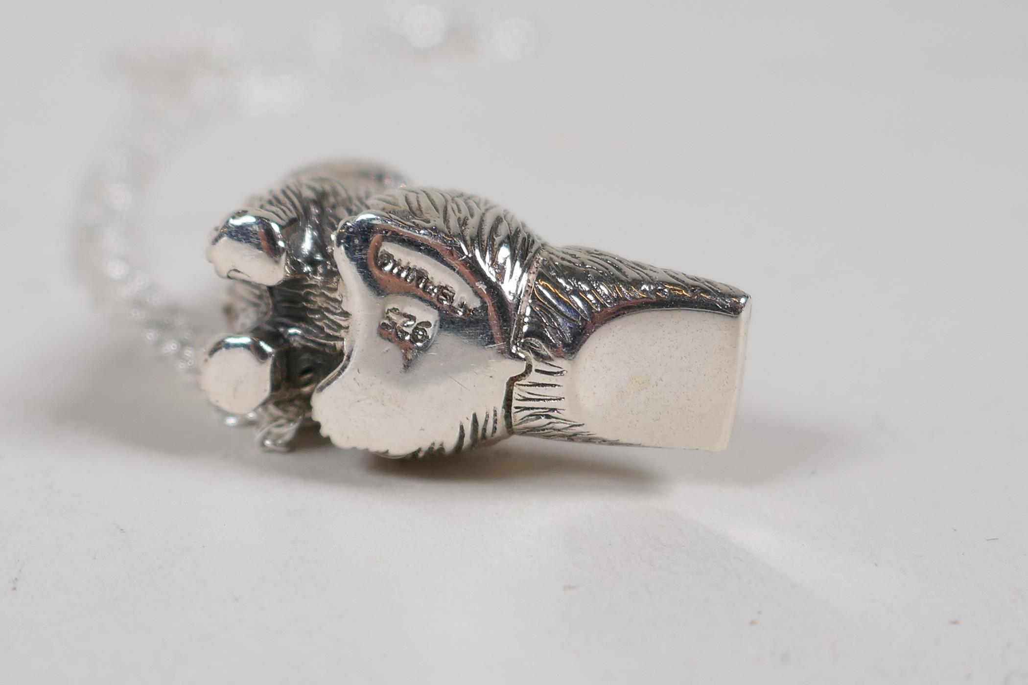 A sterling silver pendant whistle in the form of a cat, 1" drop - Image 3 of 3