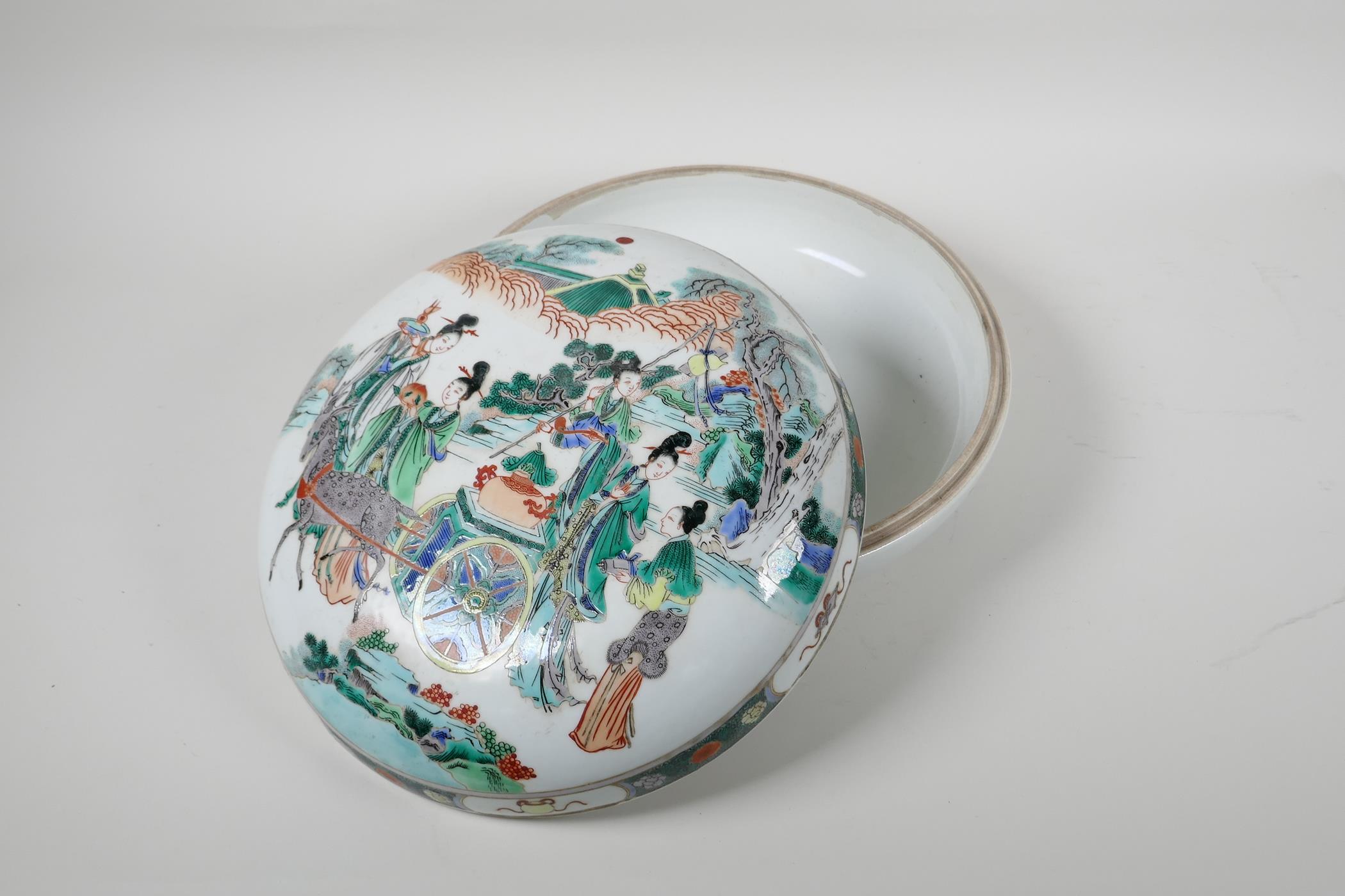A Chinese famille vert porcelain box and cover, decorated with women and deer in a landscape, 11½" - Image 3 of 4