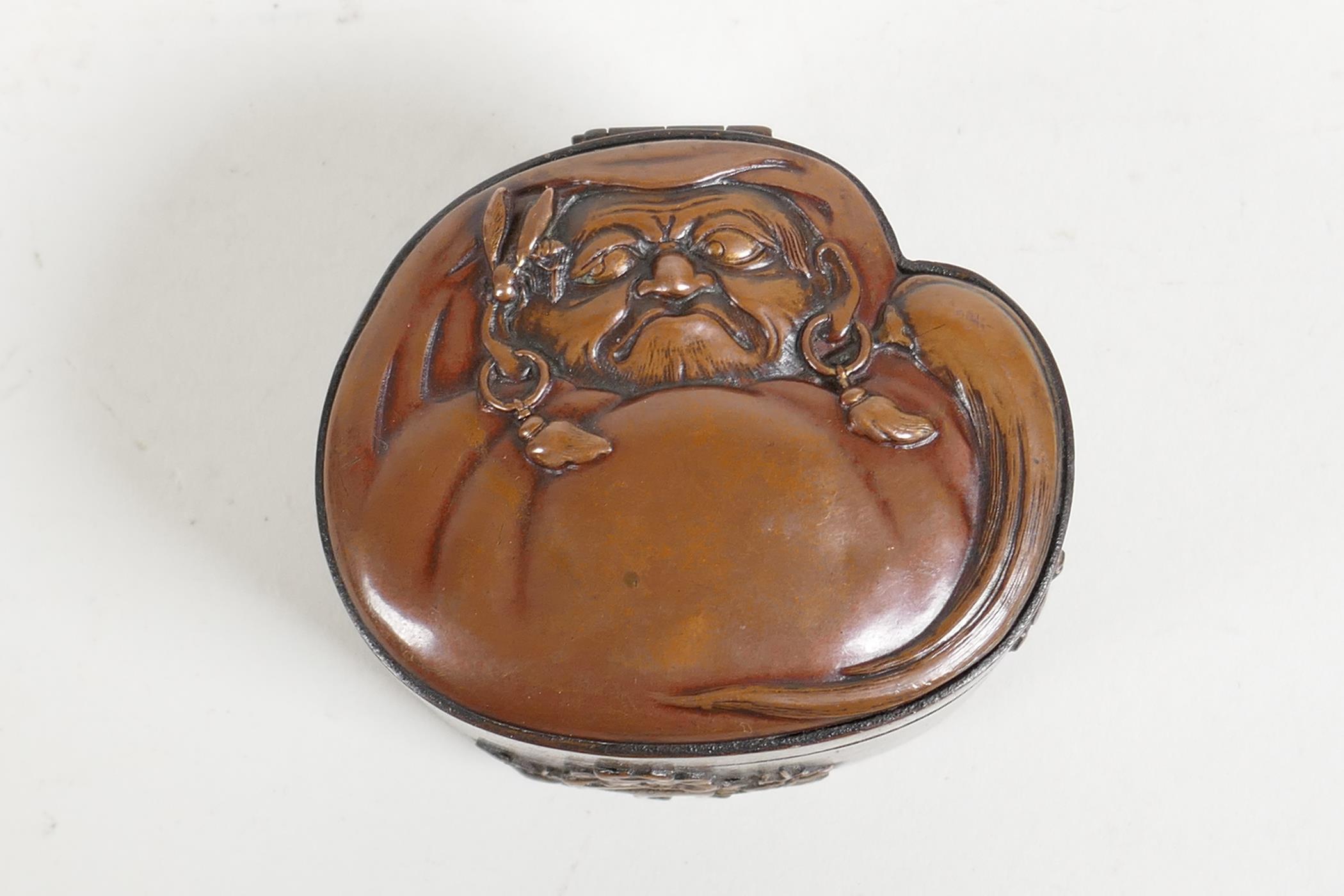 A Japanese Meiji period trinket box, the cover decorated with a wise man and wasp0, 2½" x 2" - Image 2 of 7