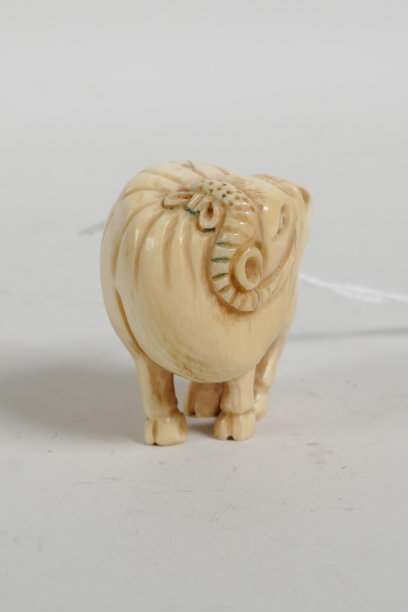 A C19th Japanese carved ivory ram netsuke, signed to base, 1½" - Image 2 of 5