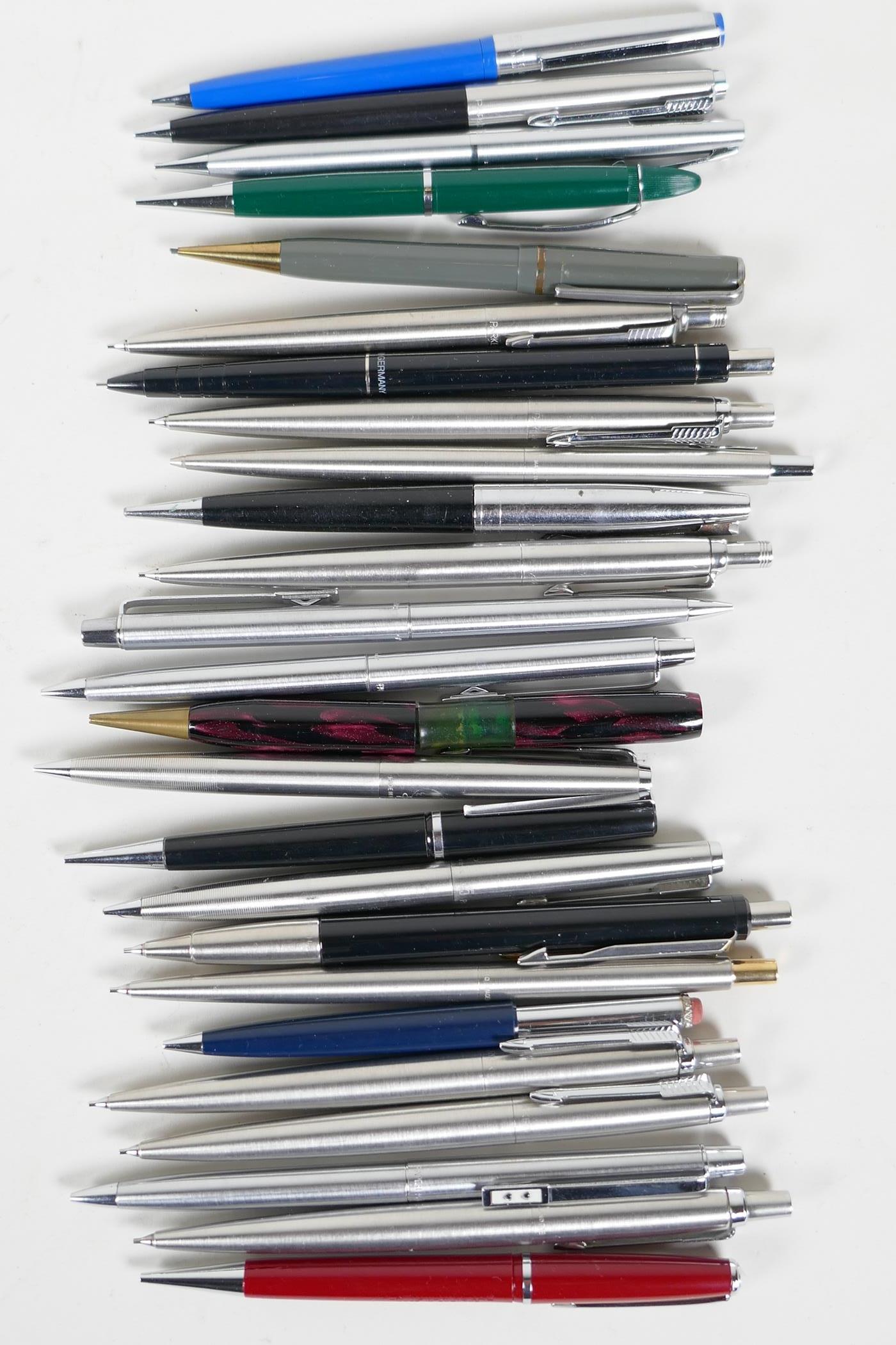 A collection of 25 propelling pencils, mostly Parker