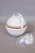 A Guzzini per Alimenti six place picnic set, in Italian national colours, unused