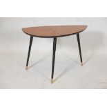 A contemporary occasional table with figured veneer top and splay supports, 30" x 16" x 20"