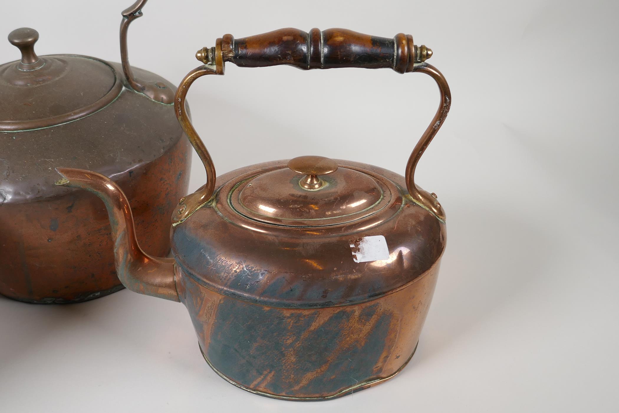 Three C19th copper kettles, largest 12" high - Image 3 of 4