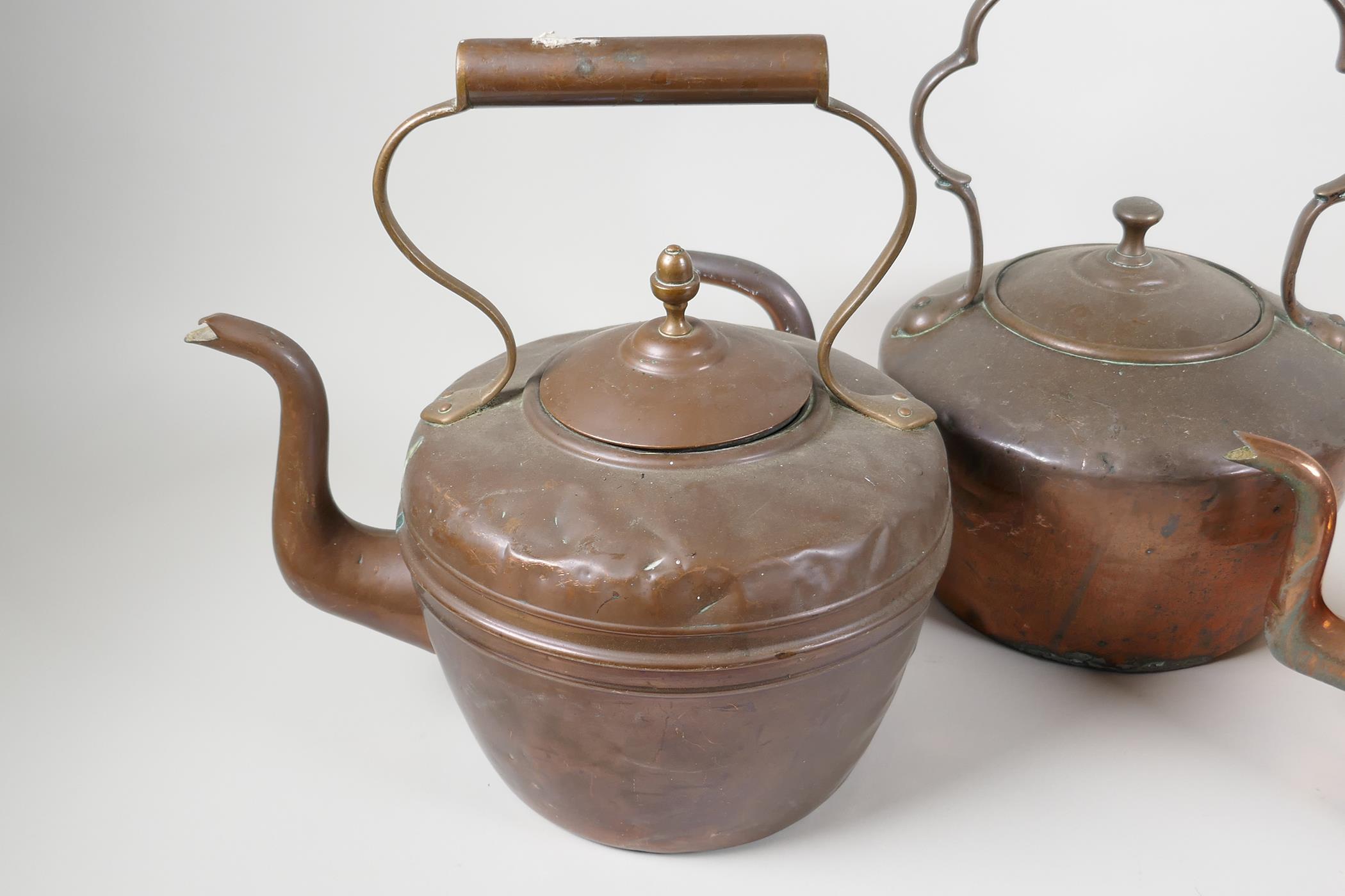 Three C19th copper kettles, largest 12" high - Image 2 of 4