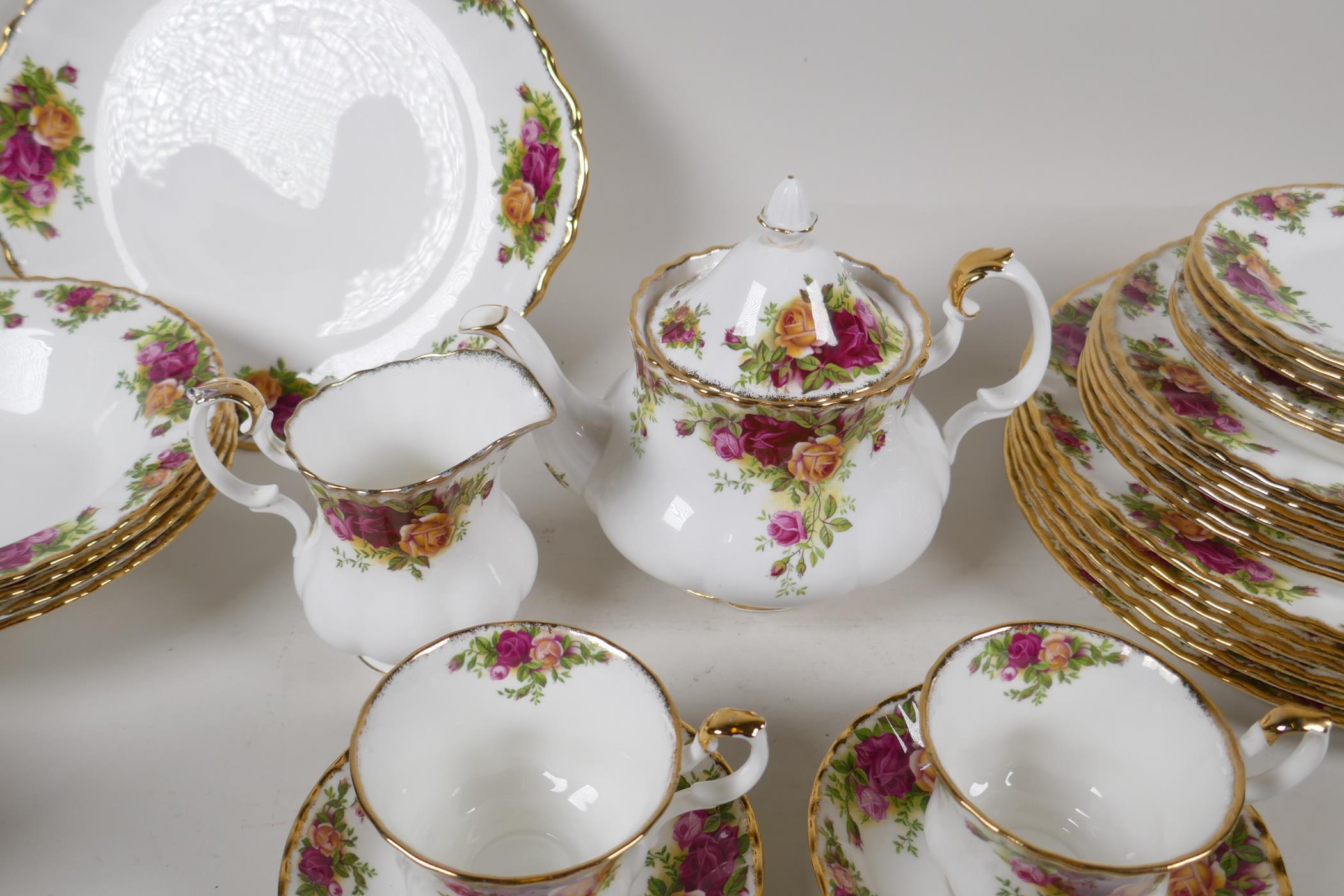 A Royal Albert Old Country Rose part dinner & tea service to include 6 dinner plates, 6 side plates, - Image 4 of 6