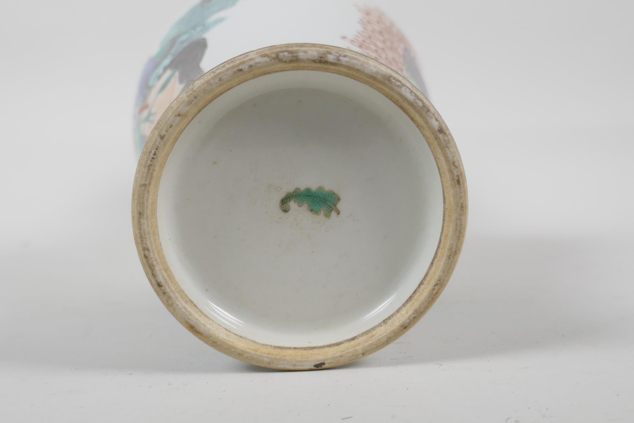 A Chinese Kangxi style famille verte porcelain vase decorated with travellers in a landscape, leaf - Image 5 of 5