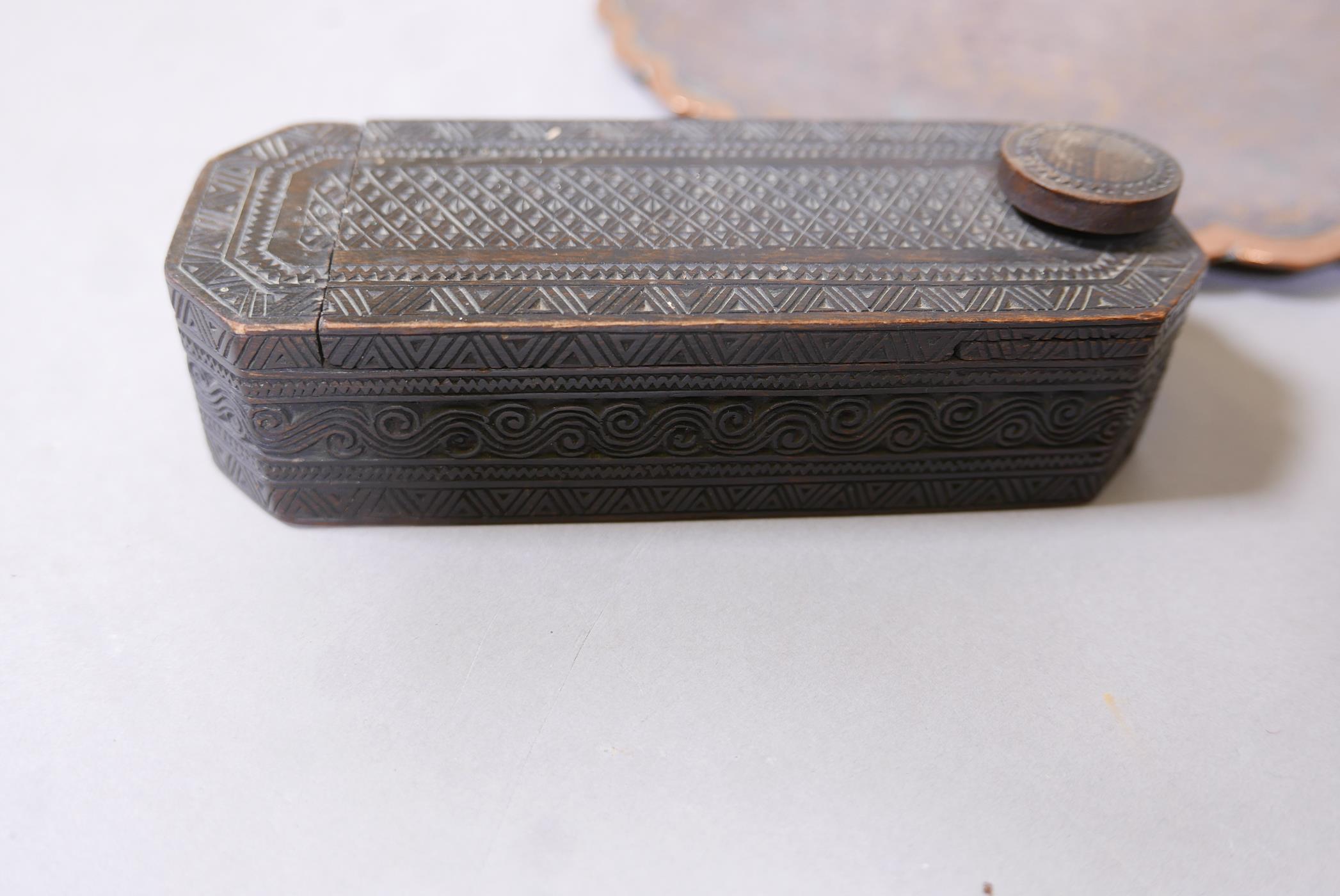 An antique Indian carved wood box with locking cover, a dagger with decorative stained bone - Image 2 of 5