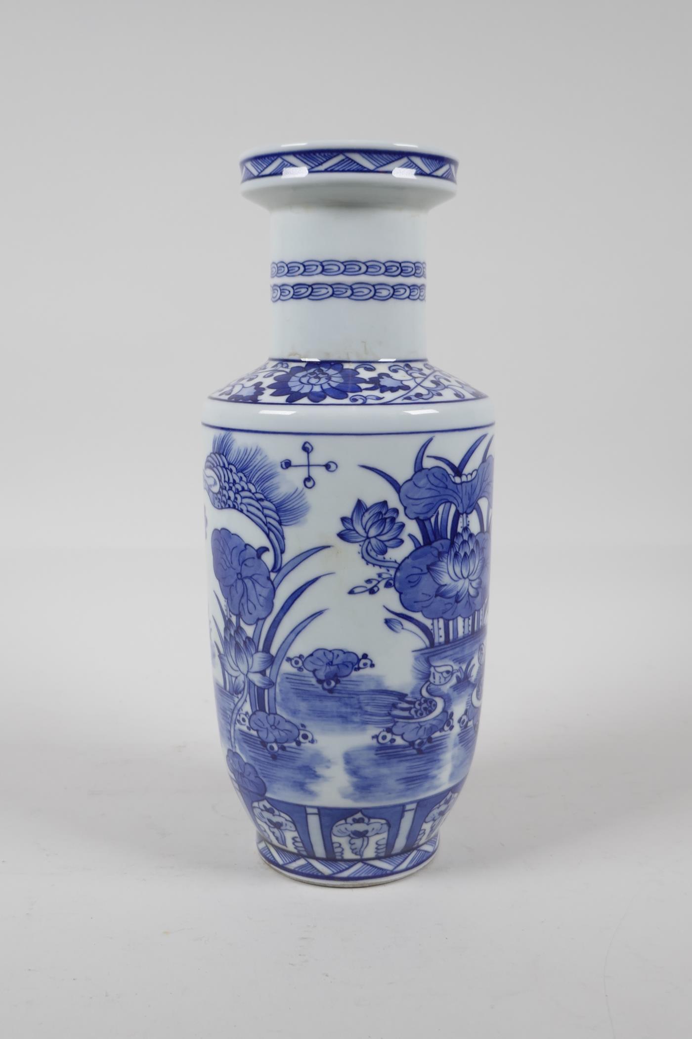 A blue and white porcelain rouleau vase decorated with waterfowl in a lotus pond, Chinese Kangxi - Image 2 of 5