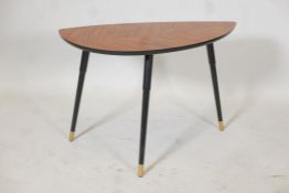 A contemporary occasional table with figured veneer top and splay supports, 30" x 16" x 20"