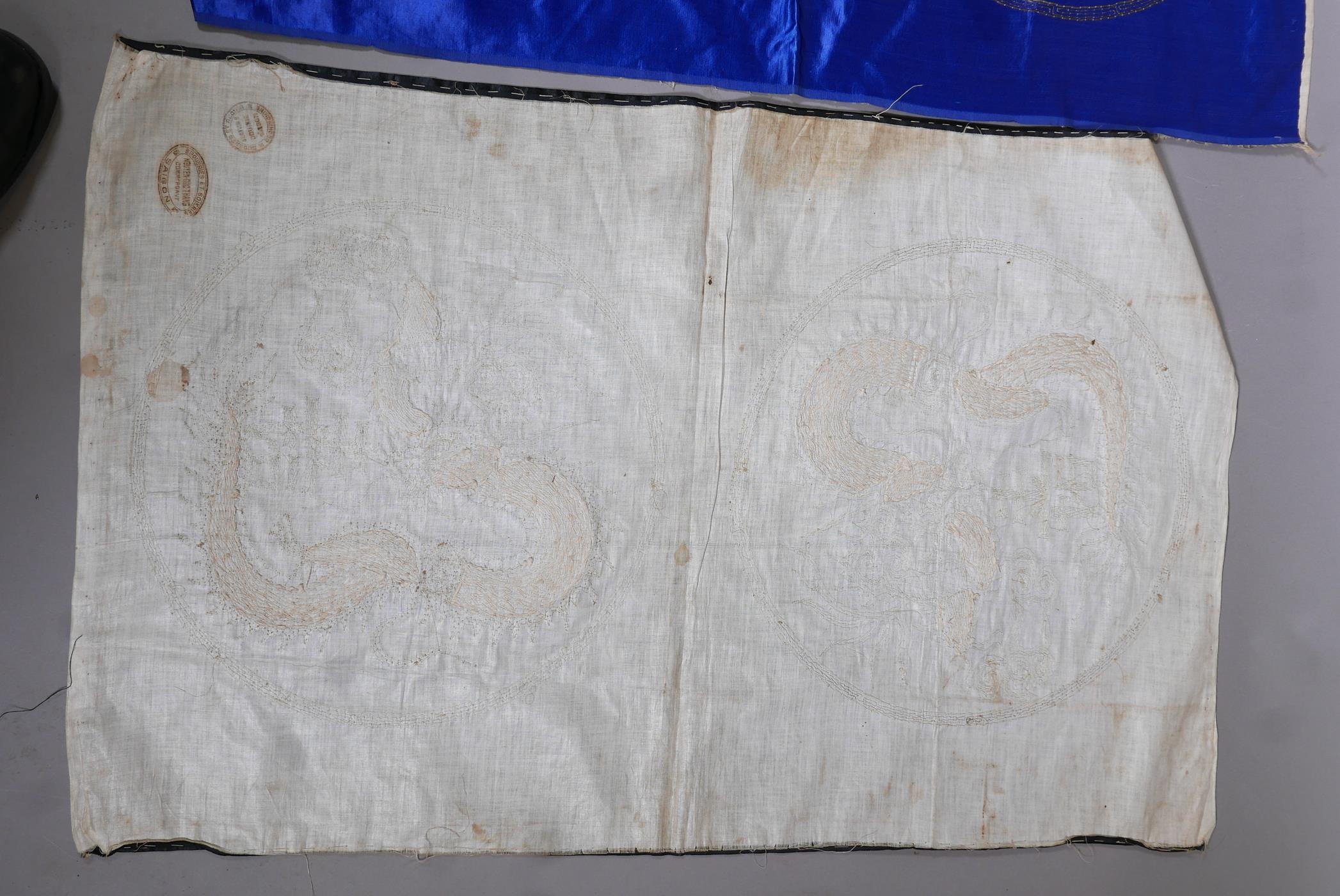 A vintage oriental silk cushion cover, embroidered with silver thread, stamped verso Nguyen Doc - Image 5 of 6