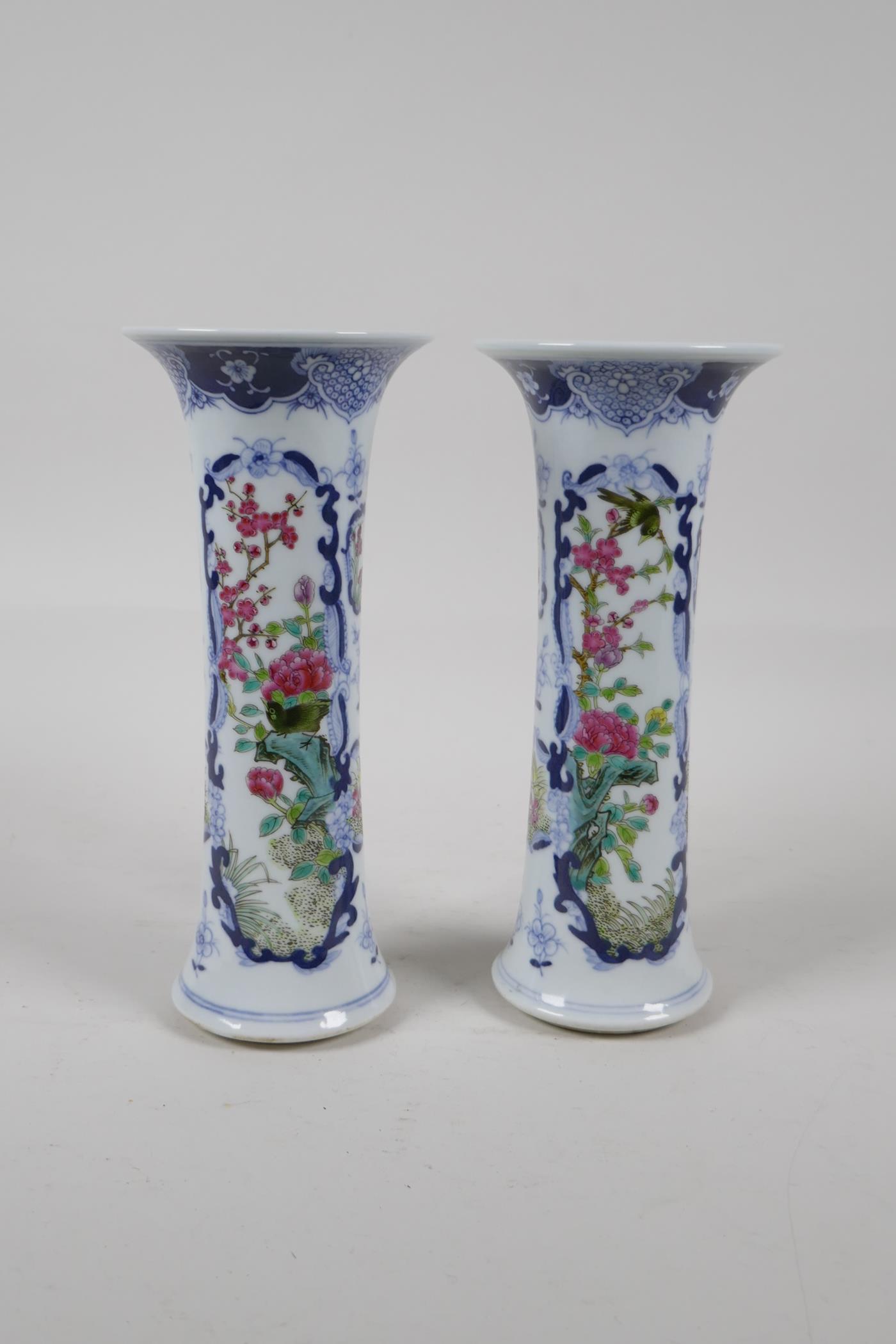 A pair of early C20th Chinese blue and white porcelain stem vases with decorative famille verte - Image 3 of 6