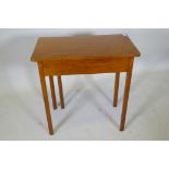 A C19th mahogany single drop flap occasional table with gateleg supports and single frieze drawer,