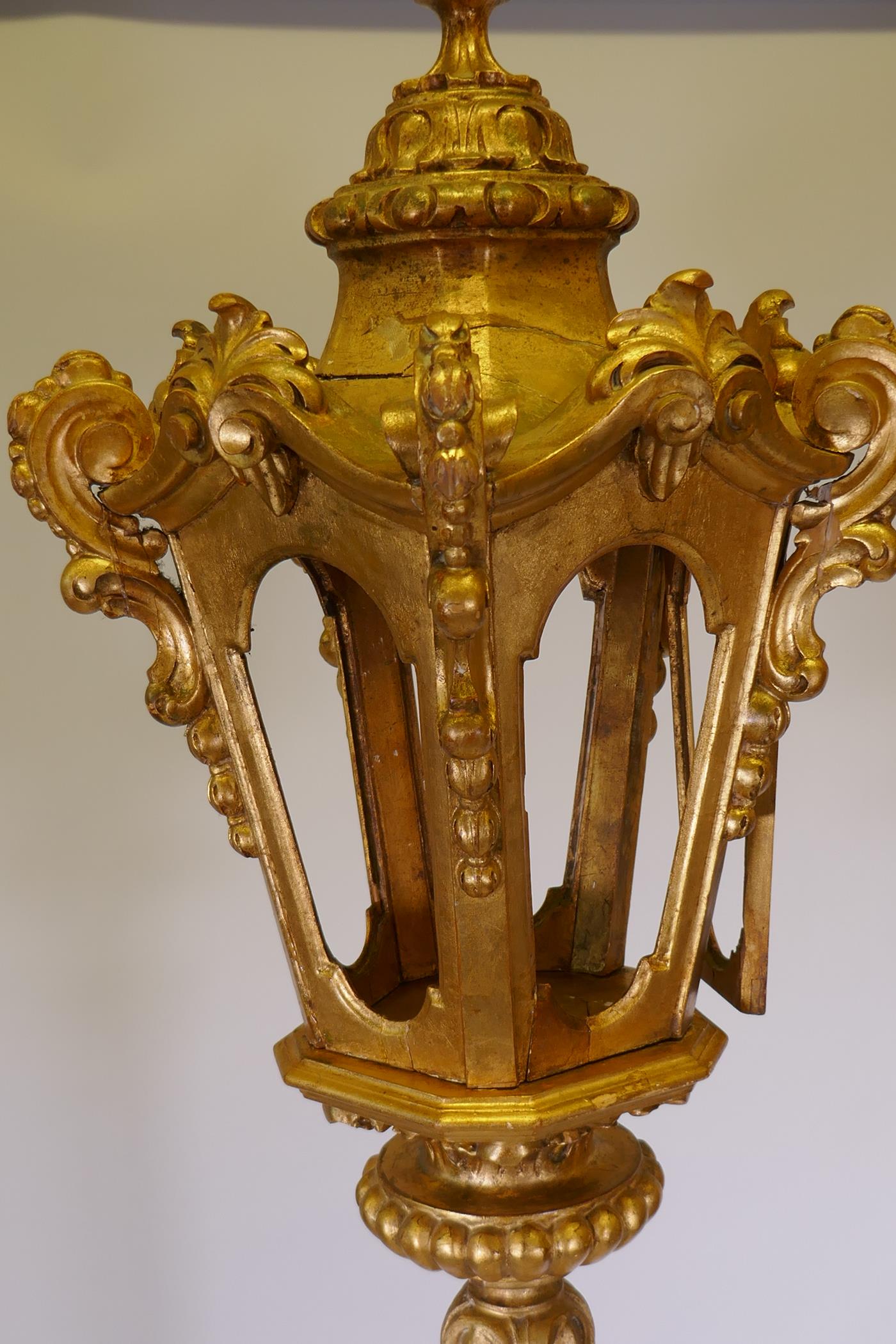 Italian giltwood floor lamp in the form of a lantern, mid C20th, 77" high - Image 4 of 5