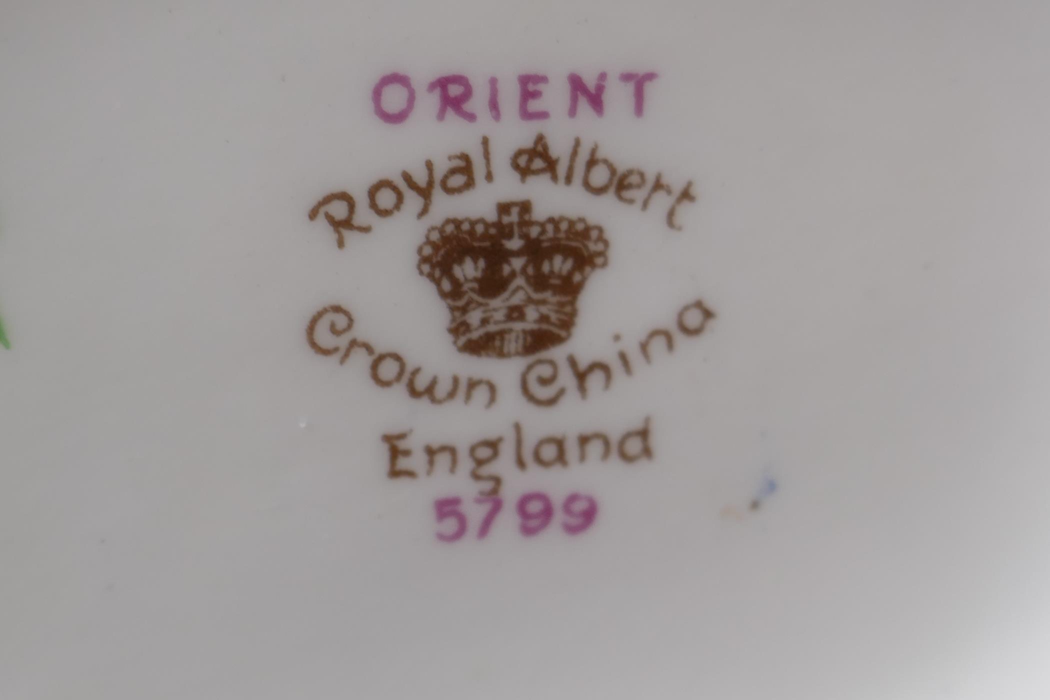 A Royal Albert 'Orient' pattern six place setting tea service - Image 3 of 3