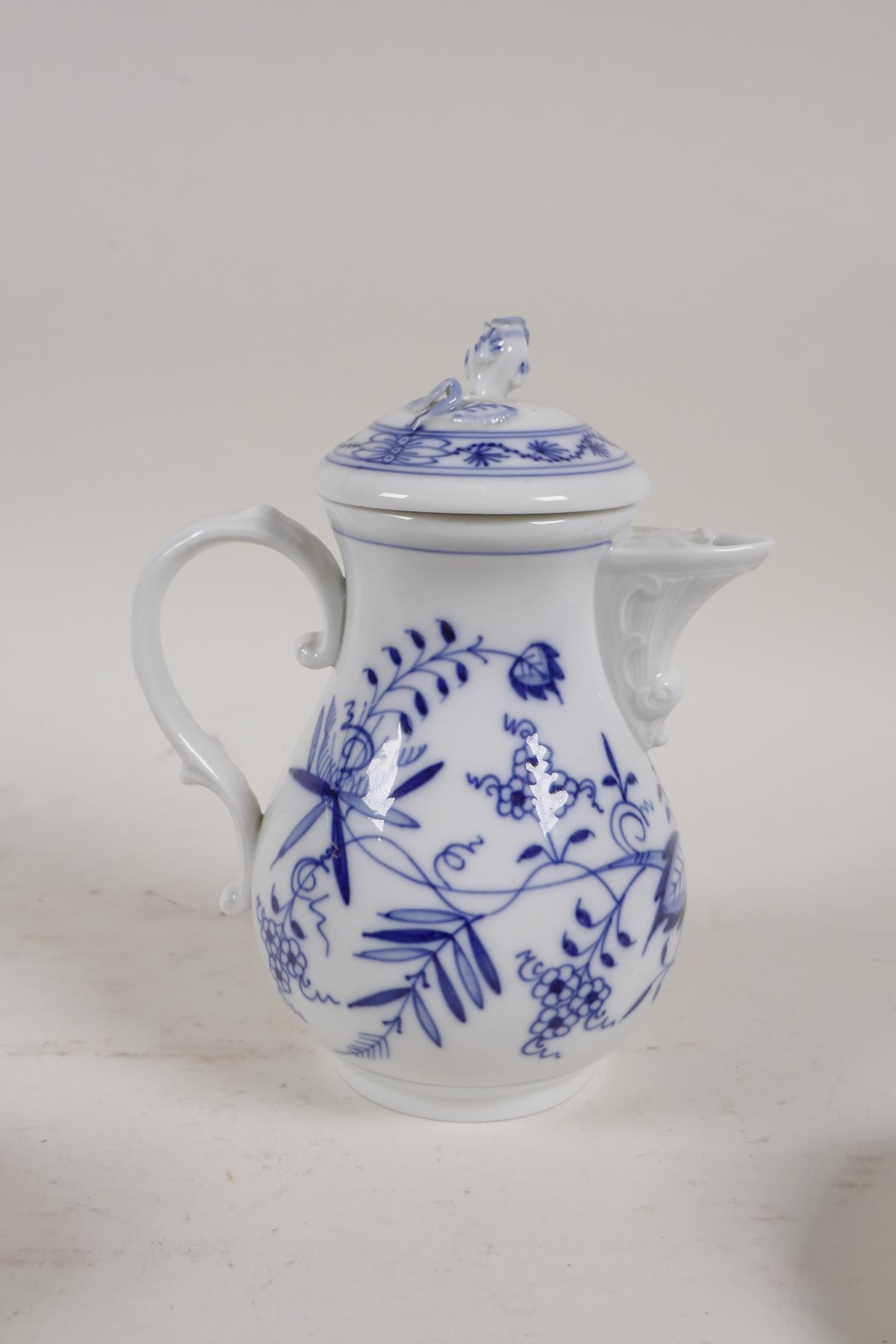 A Meissen onion pattern coffee pot and two cups and saucers, 6" high - Image 3 of 8