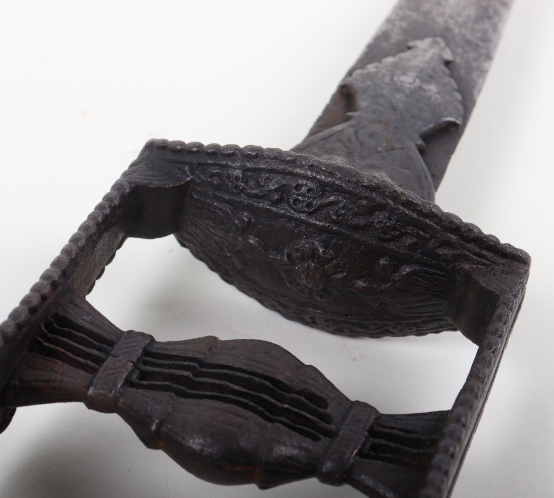 Indian Iron Katar of Tanjore Armoury Type, 17th Century - Image 9 of 10