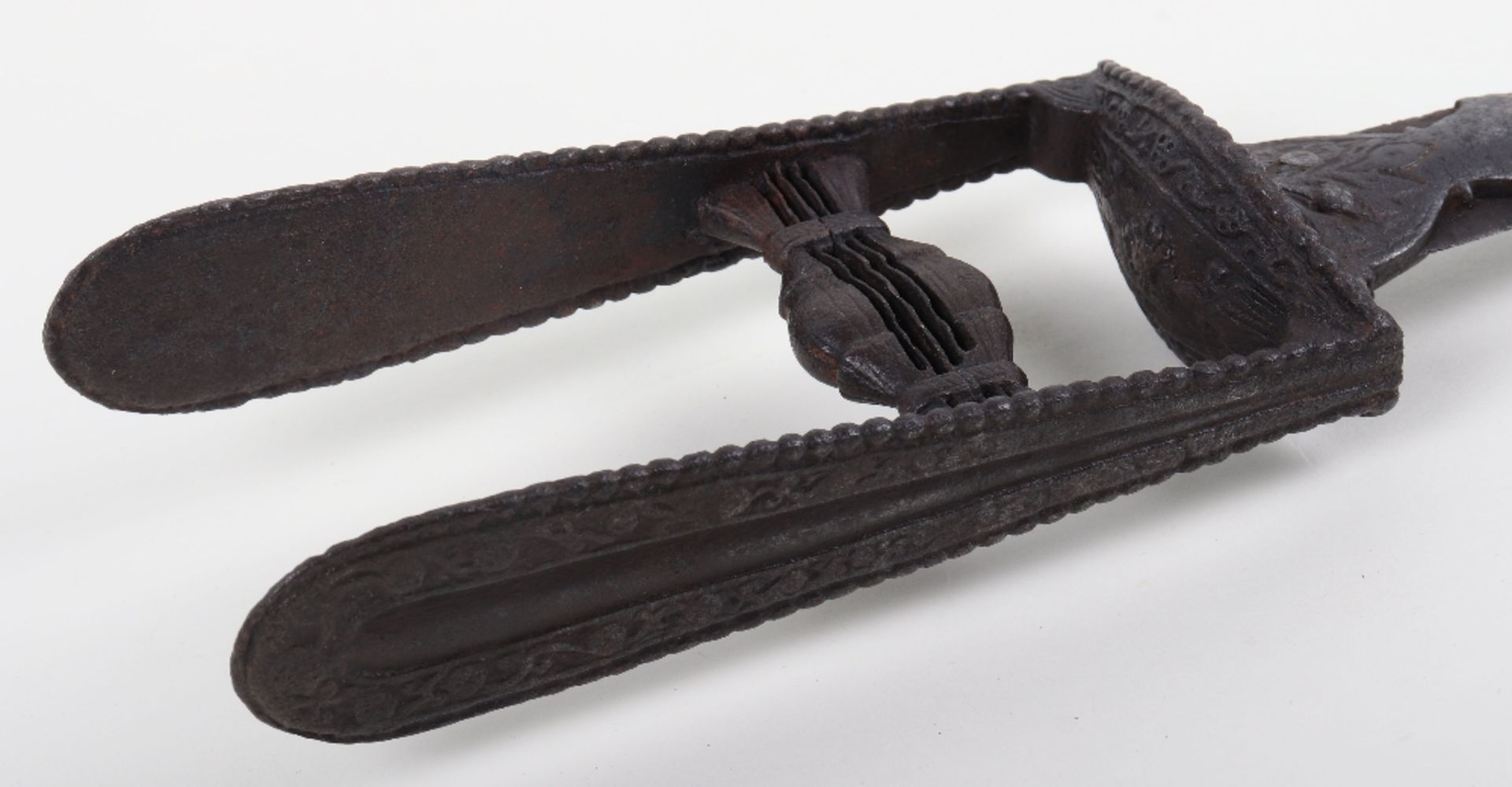 Indian Iron Katar of Tanjore Armoury Type, 17th Century - Image 5 of 10