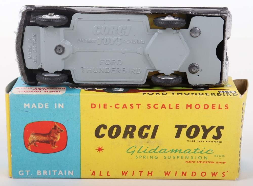 Corgi Toys 214S Ford Thunderbird Hardtop - Image 5 of 5