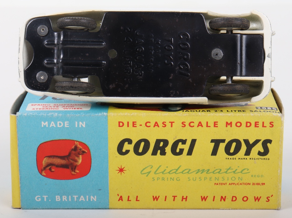 Corgi Toys 208 Jaguar 2.4 Litre Saloon Car - Image 5 of 5