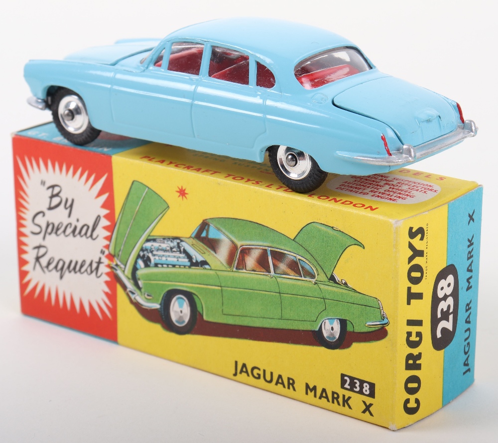 Corgi Toys 238 Jaguar Mark X Saloon - Image 2 of 5