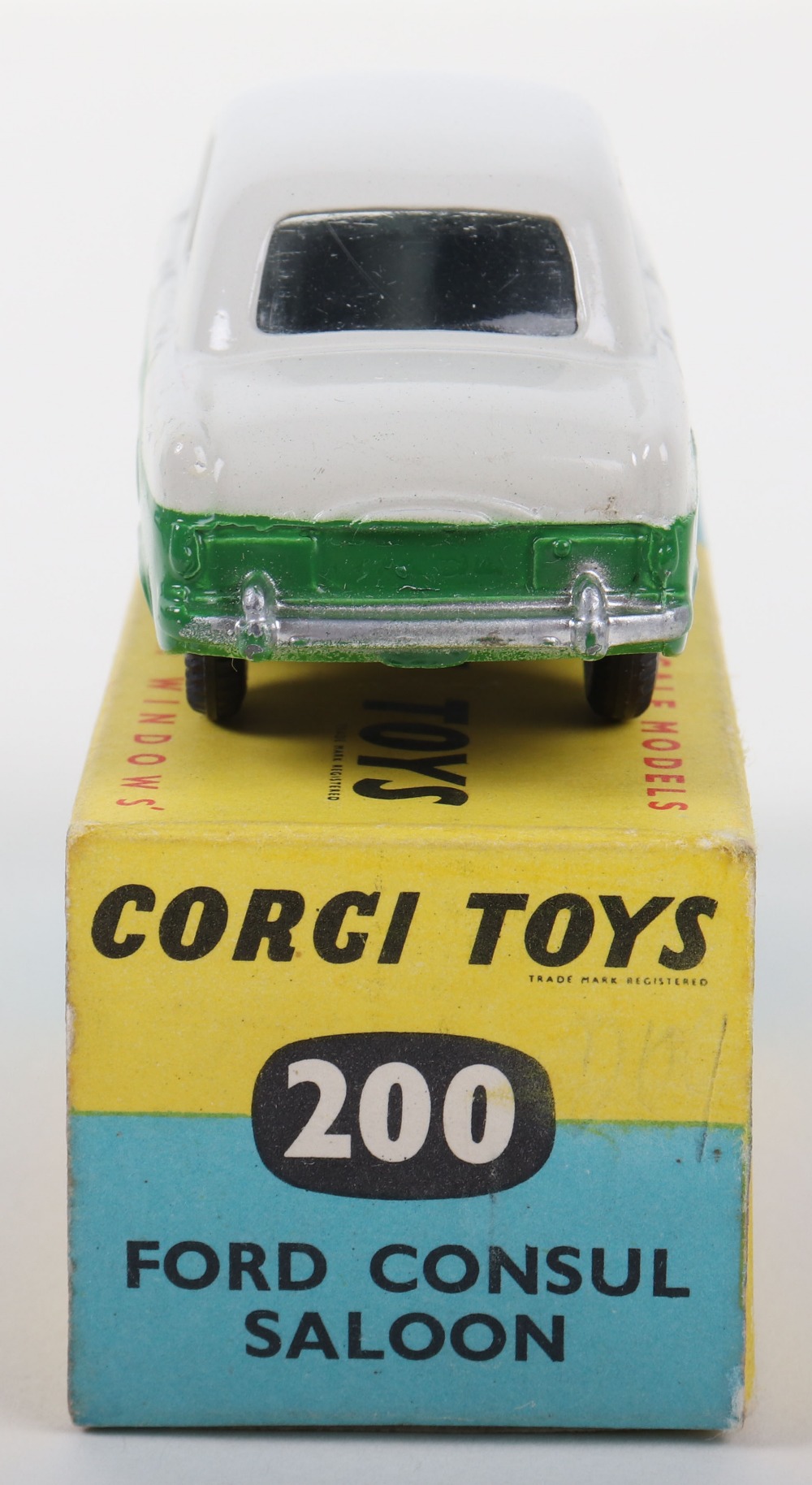 Corgi Toys 200 Ford Consul Saloon - Image 4 of 5