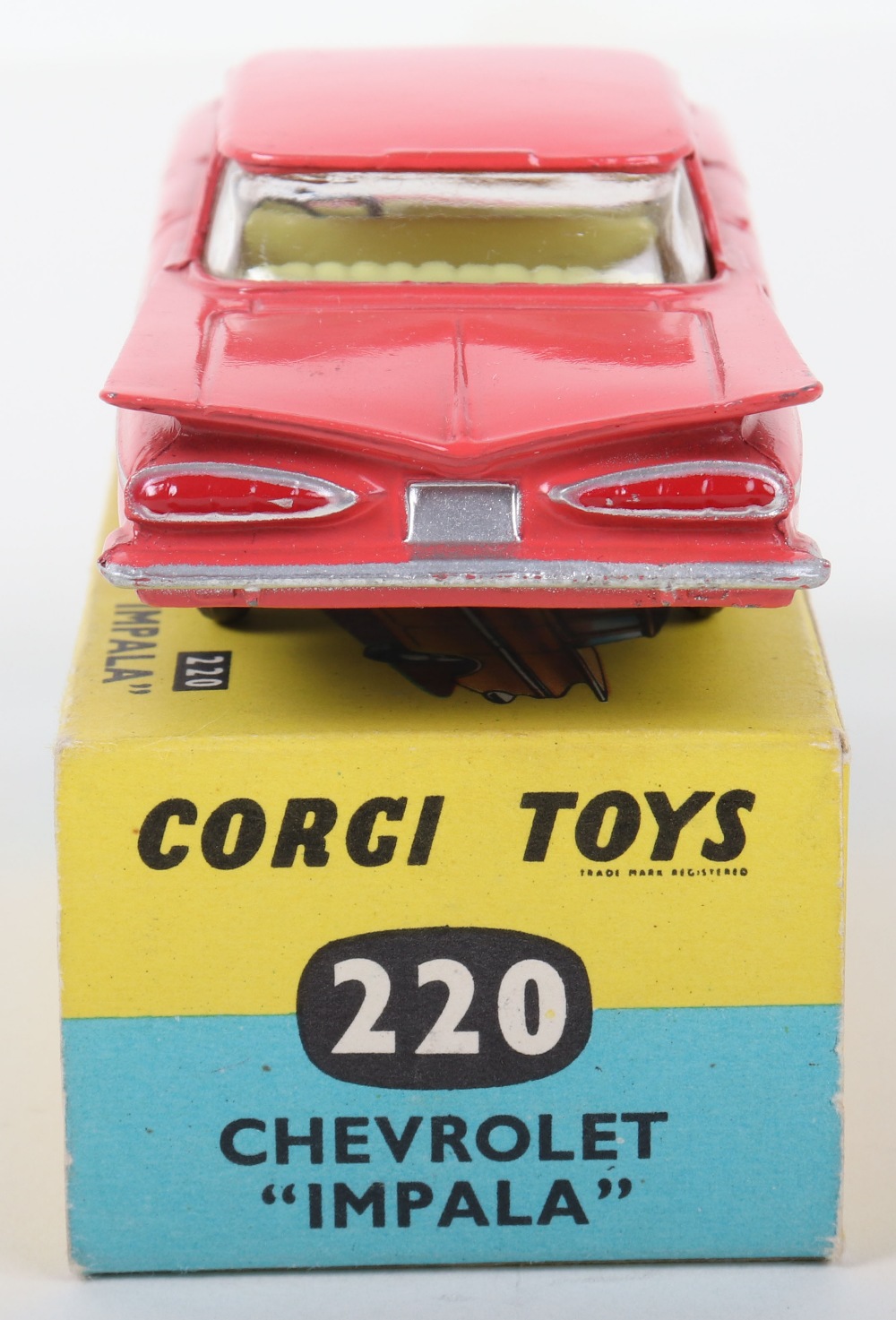 Corgi Toys 220 Chevrolet “Impala” pink body - Image 4 of 5