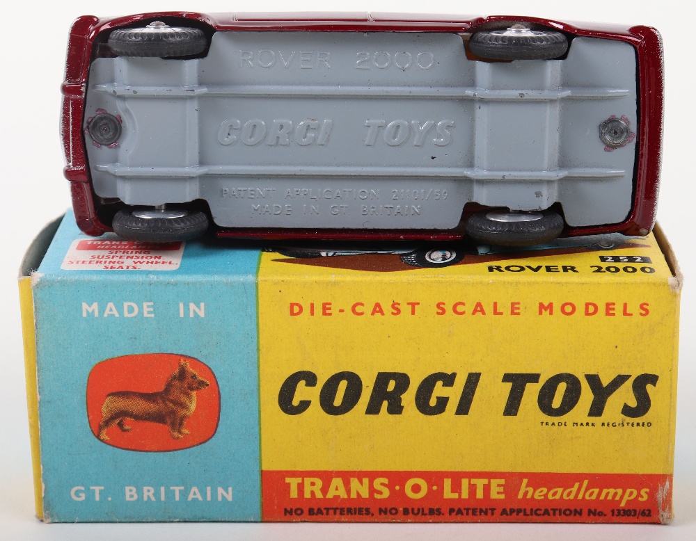 Scarce Corgi Toys 252 Rover 2000, with Trans-O-Lite headlamps - Image 5 of 5