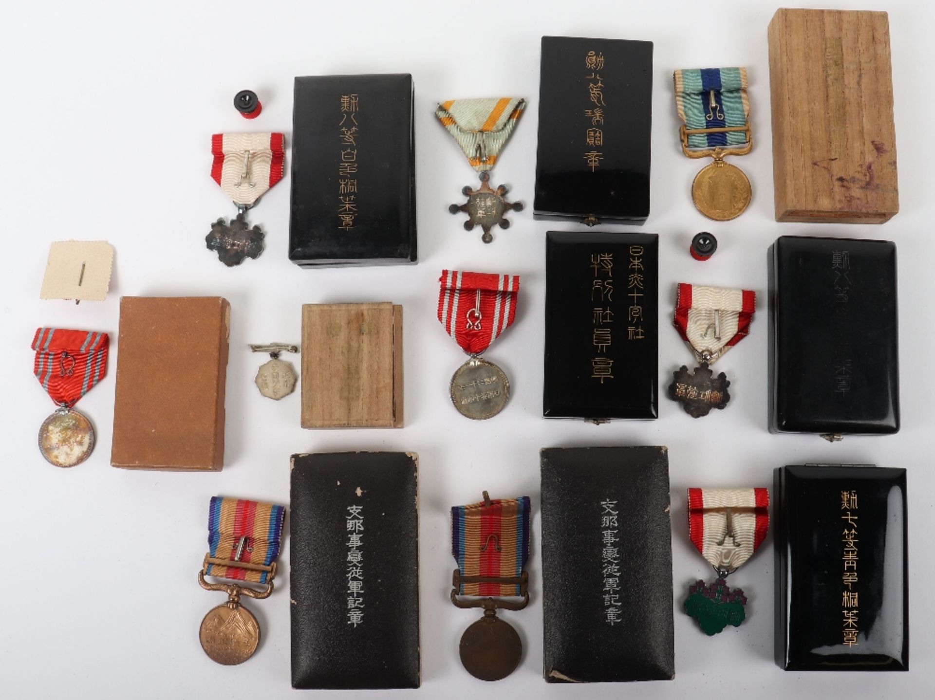 10x Japanese Meiji-Showa Period Medals - Image 2 of 2