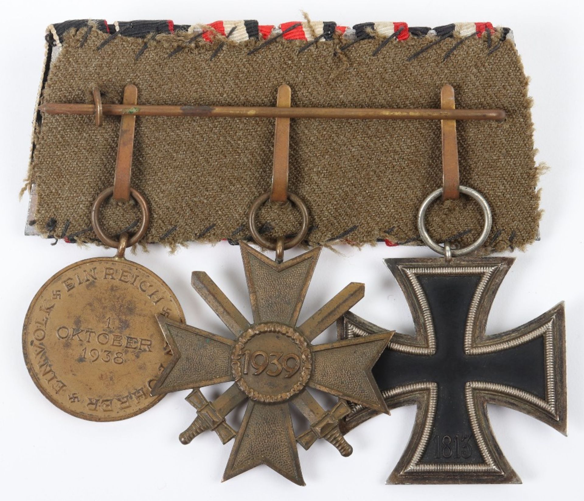 Third Reich Iron Cross Court Mounted Medal Trio - Bild 3 aus 4