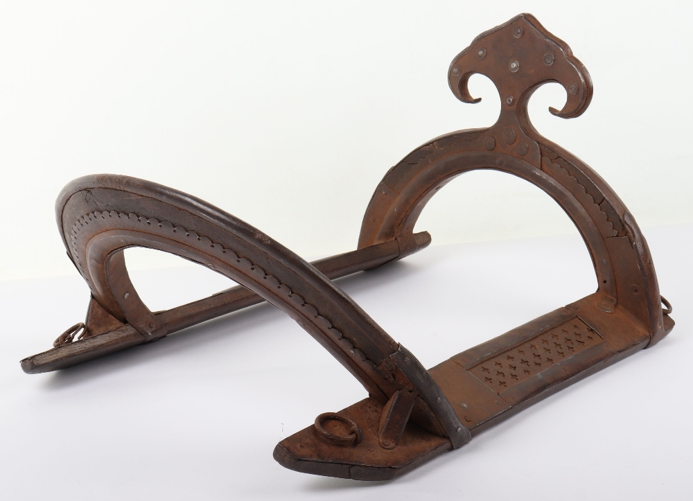 Indian Wooden Saddle Tree with Iron Fittings, Probably 18th or 19th Century - Bild 13 aus 14