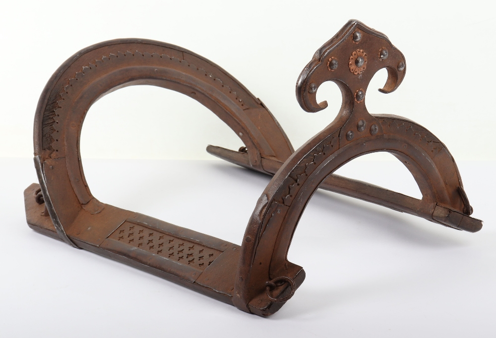 Indian Wooden Saddle Tree with Iron Fittings, Probably 18th or 19th Century - Bild 12 aus 14