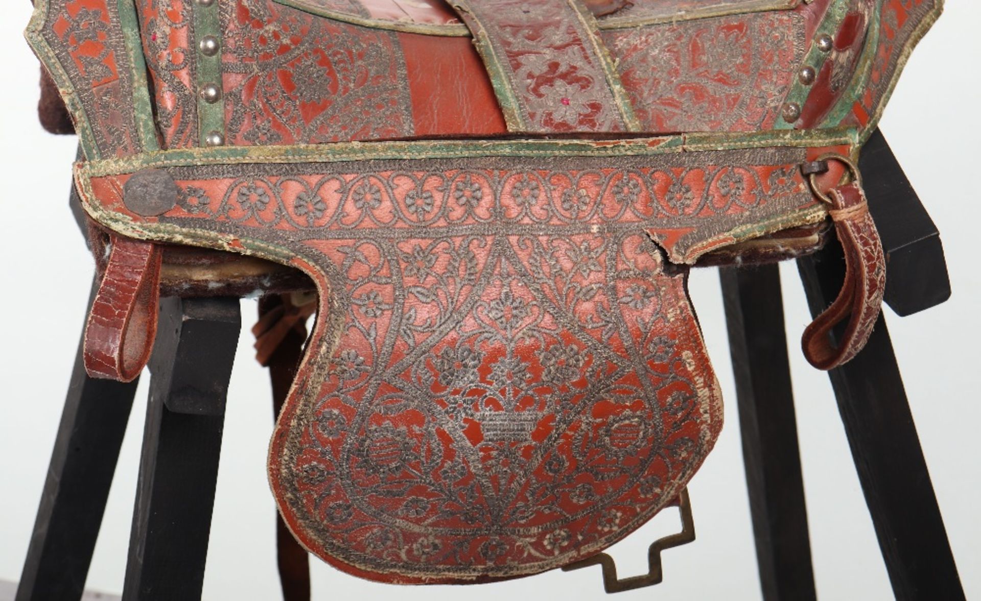 Fine and Scarce North Indian Saddle, Probably Late 19th or Early 20th Century - Image 6 of 12
