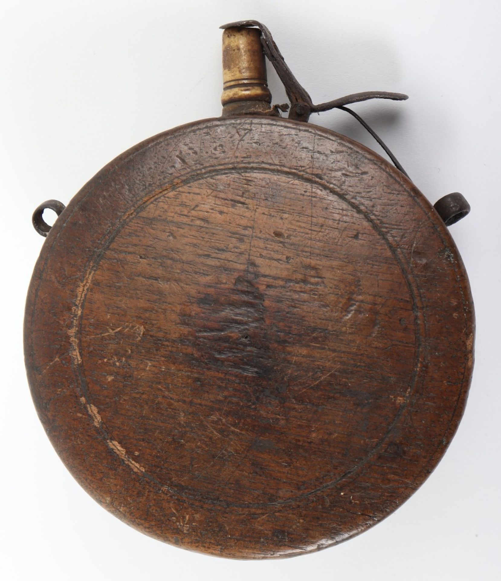 Circular Carved Wooden Powder Flask, European 17th Century - Image 4 of 7