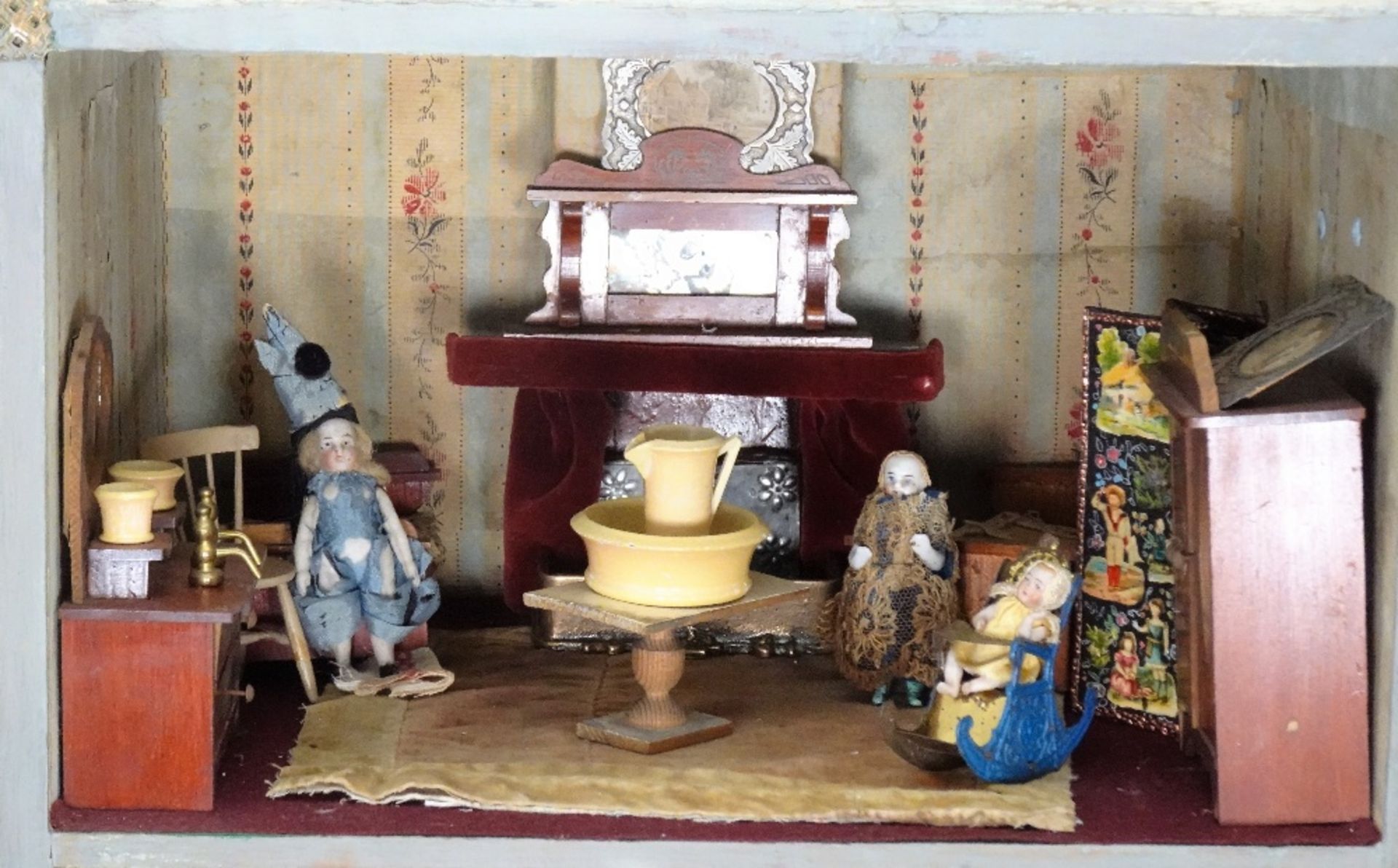 ‘Barnard castle’ painted wooden dolls house, English 1888, - Image 3 of 5