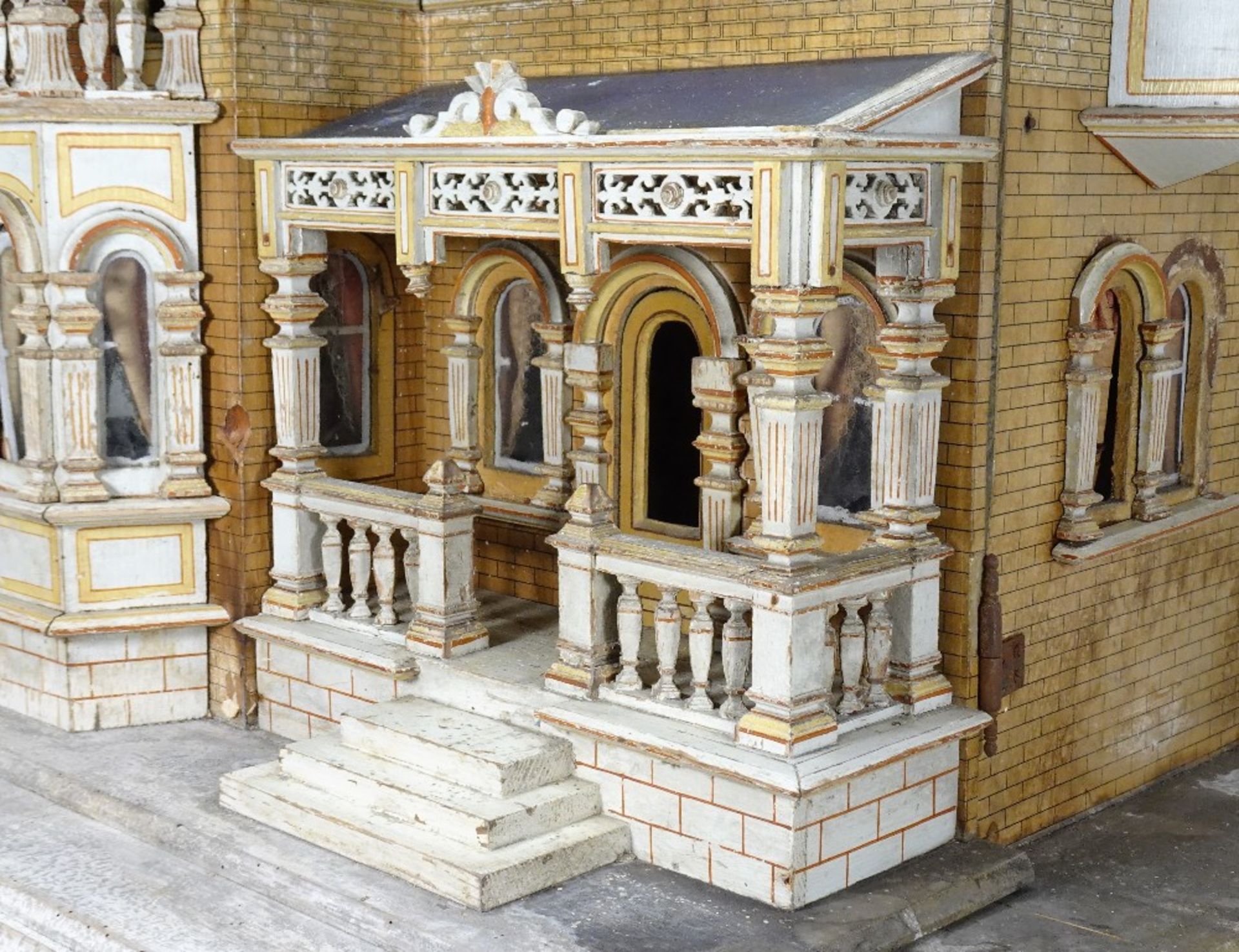 A large and impressive Moritz Gottschalk blue roof dolls house model: 2556/2 in original condition, - Image 4 of 13