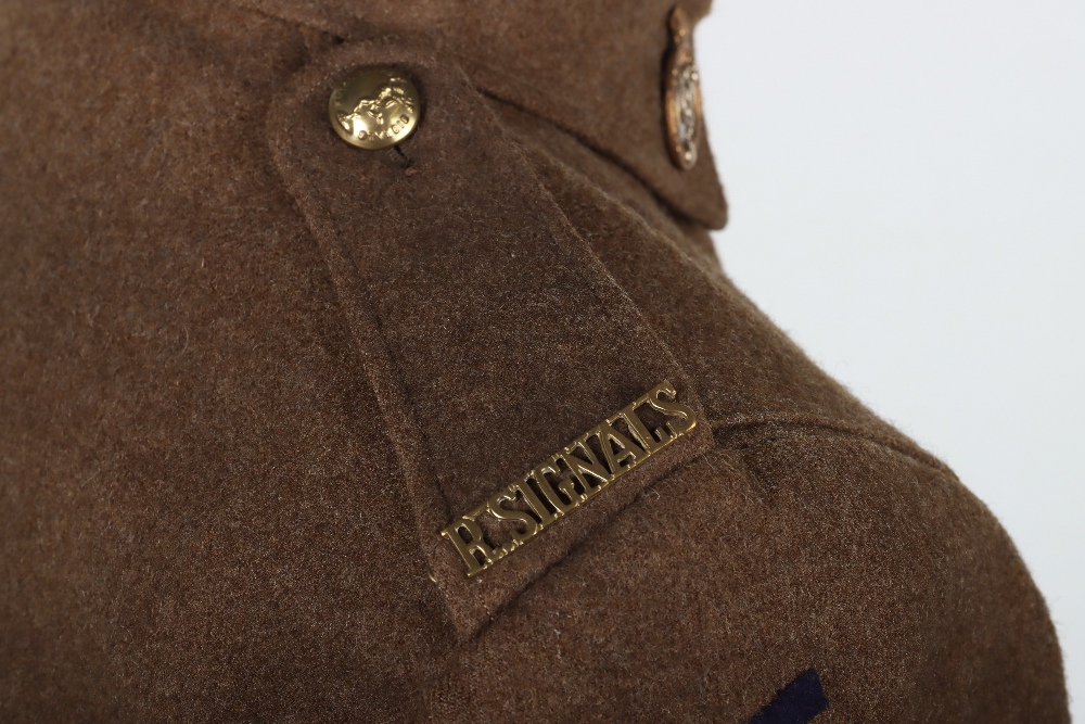 1922 Pattern Royal Signals Dispatch Riders Tunic and Peaked Cap - Image 7 of 19