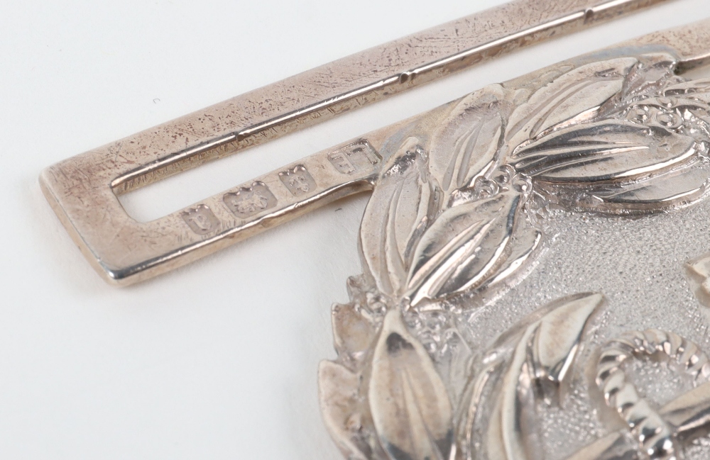 Hallmarked Silver Queen Alexandra’s Royal Naval Nursing Service Waist Belt Clasp - Image 3 of 4