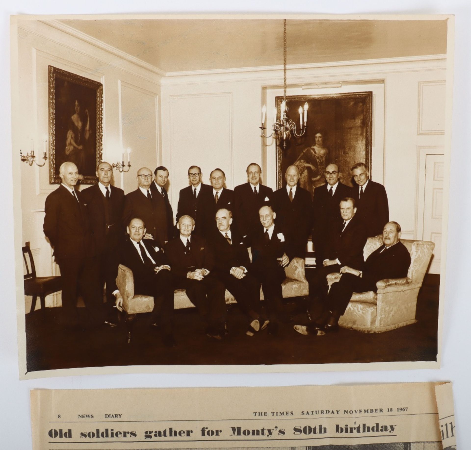 Important Original Photograph of "Old Soldier's gather for Monty's 80th Birthday" November 1967 - Bild 2 aus 4