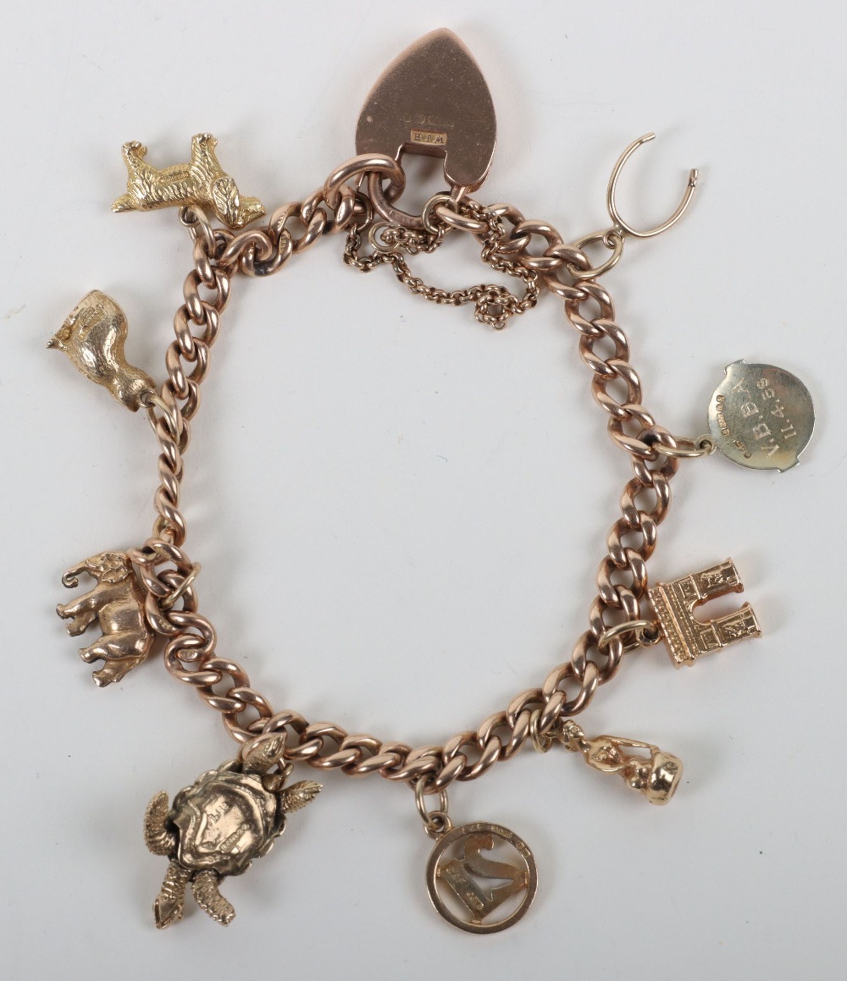 A 9ct gold charm bracelet 35g - Image 5 of 5