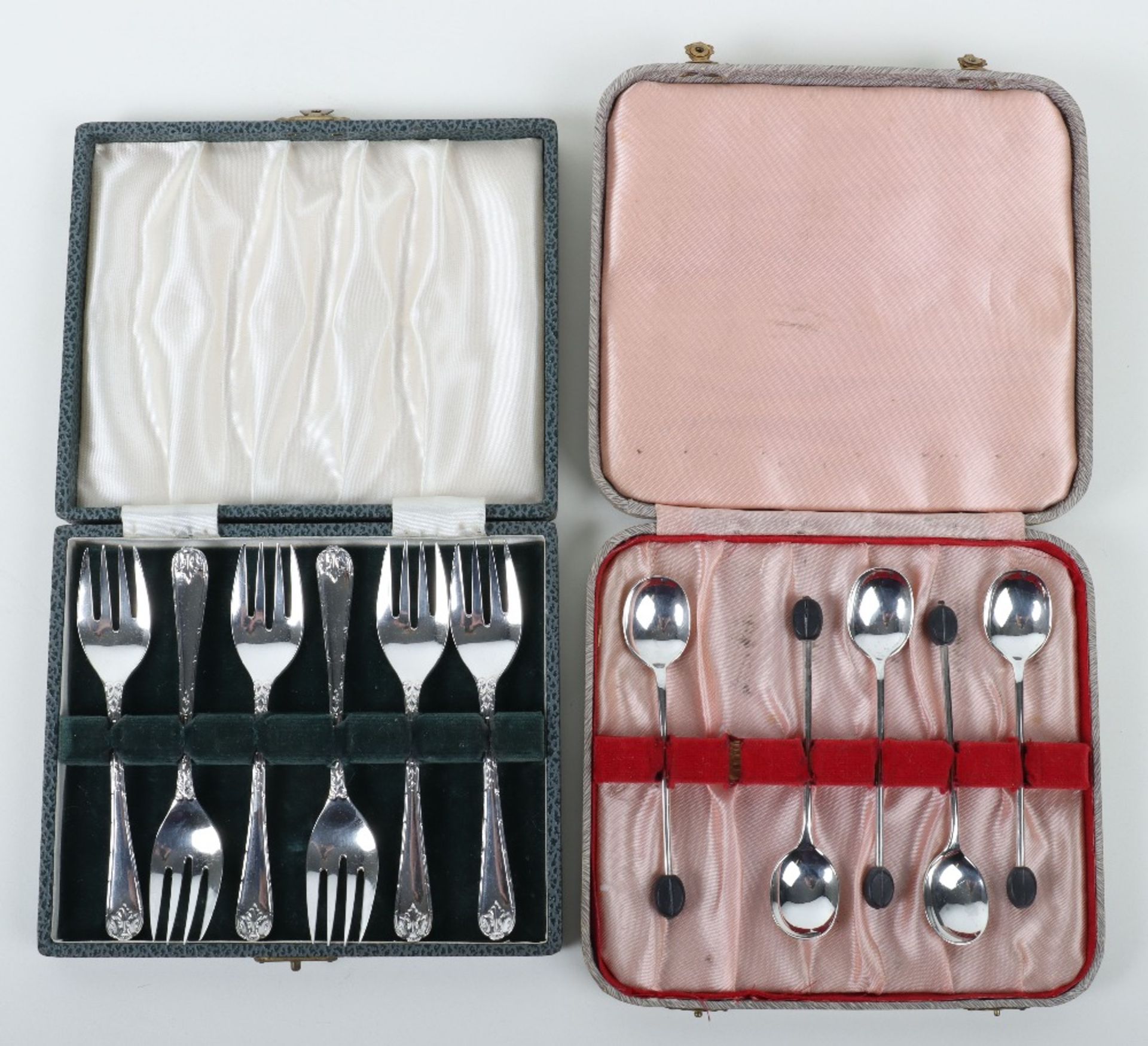 A cased set of six cake forks, Sheffield 1909