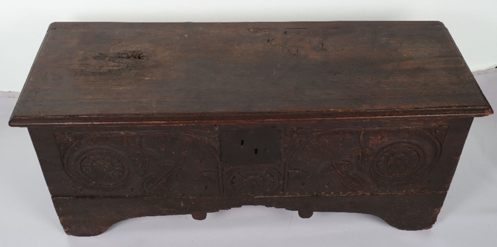 17th Century and later coffer - Image 4 of 6