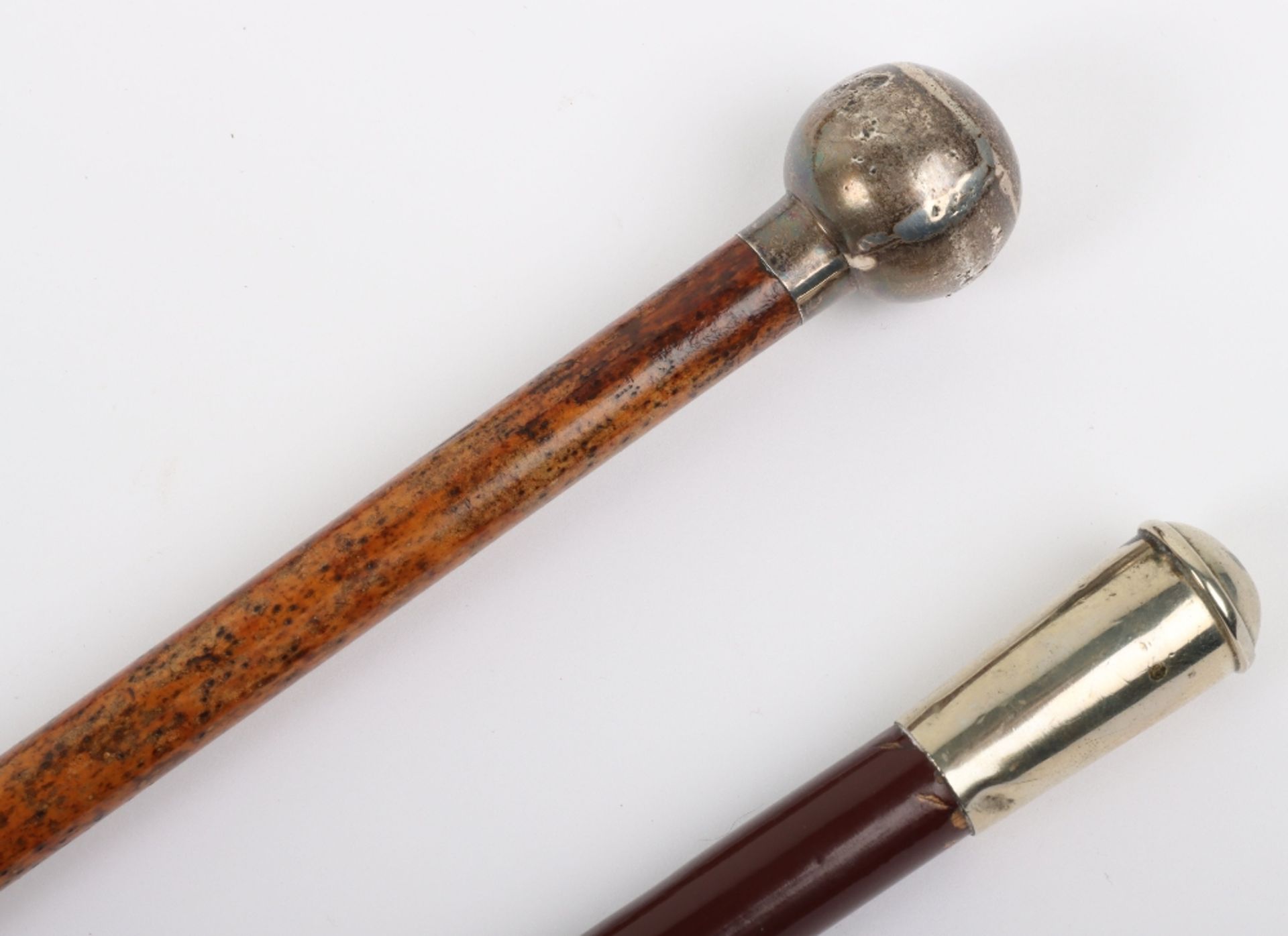 Two Sergeant Major pace sticks, one with silver ball pommel, London 1918 - Bild 9 aus 11